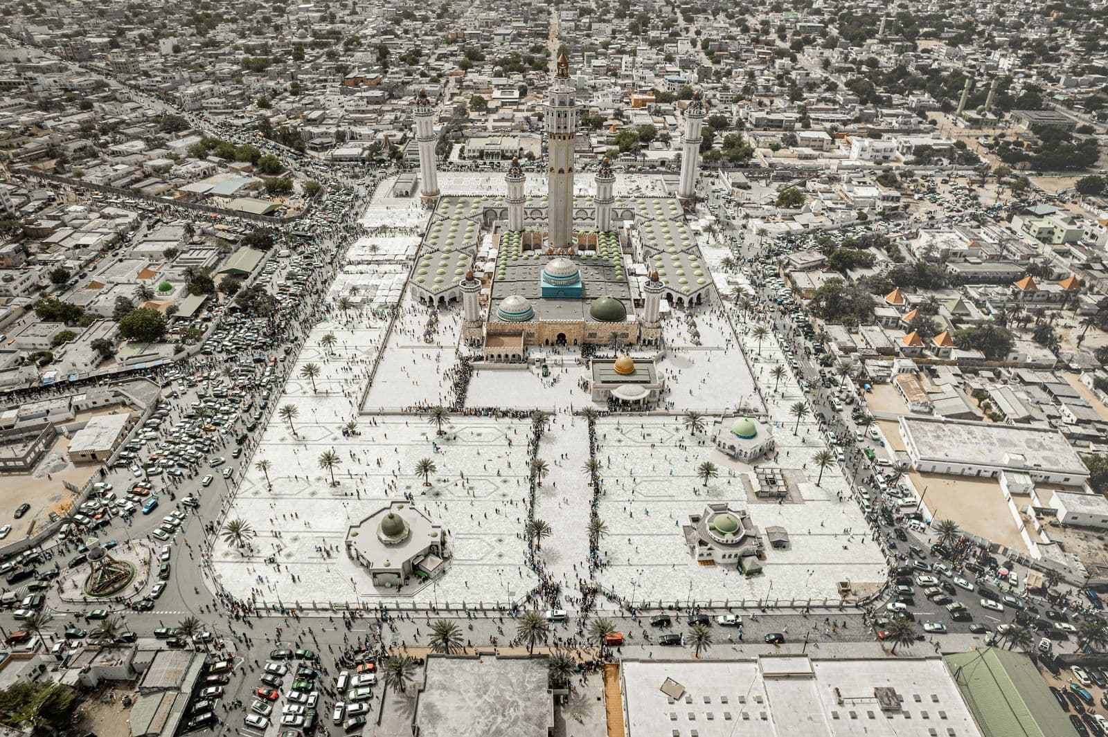 Grande Mosquée de Touba — vue drone